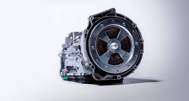 Adapter and bellhousing