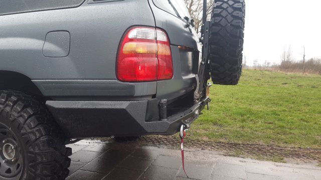 Land Cruiser 100 expedition build